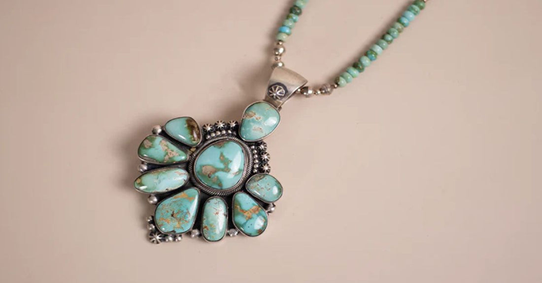 A Guide To Choosing Women's Native Accessories