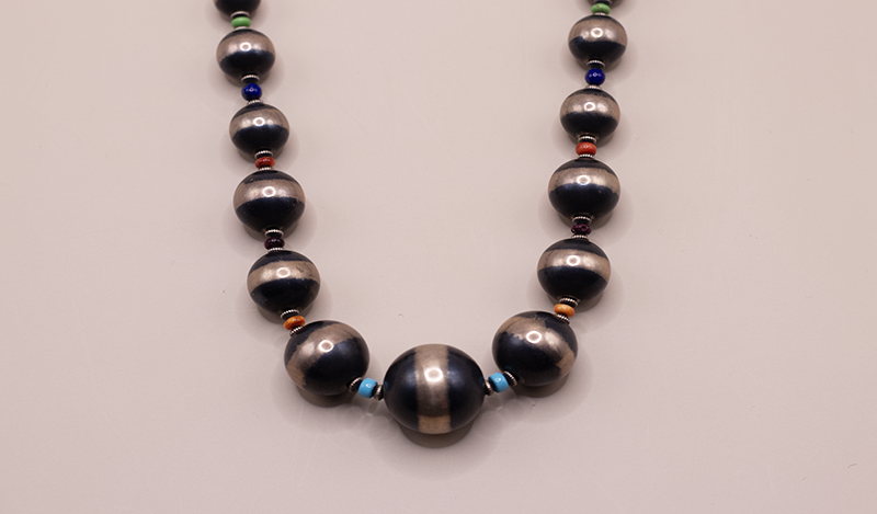 Multicolor Shell Graduated Navajo Beads