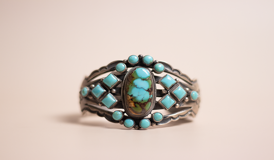 Royston 17 Stone Cuff
