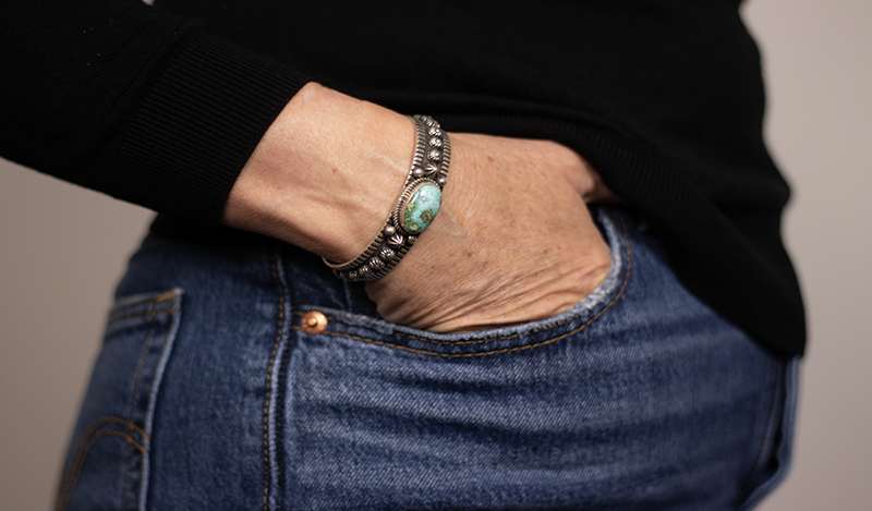 Single Stone Sonoran Gold Cuff