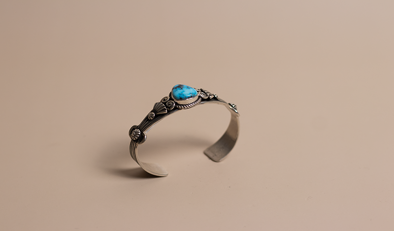 Single Triangle Stone Palomino Cuff