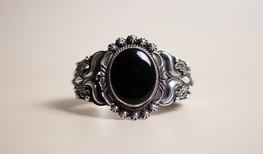 Onyx Wonderwoman Cuff