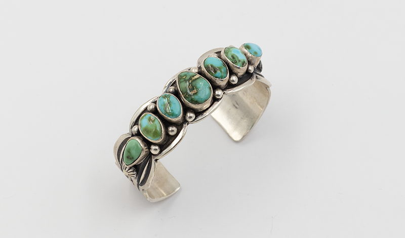 7 Stone Tear Drop Sonoran Gold Cuff