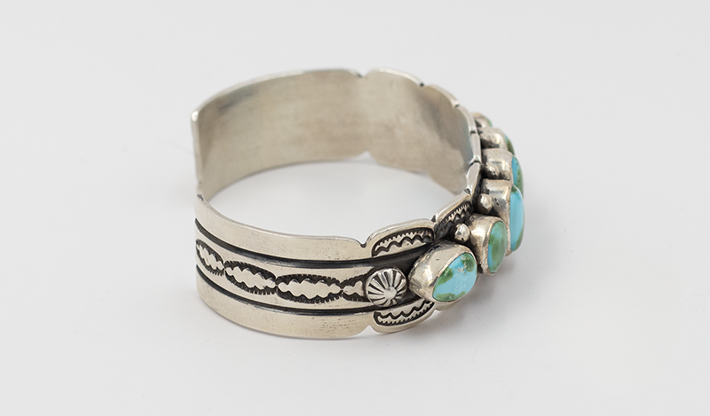 7 Stone Oval Sonoran Gold Cuff
