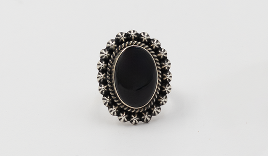 Round Onyx Star Ring