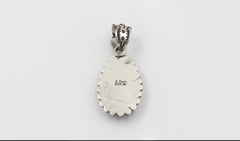 Happy Piasso Royston Oval Pendant