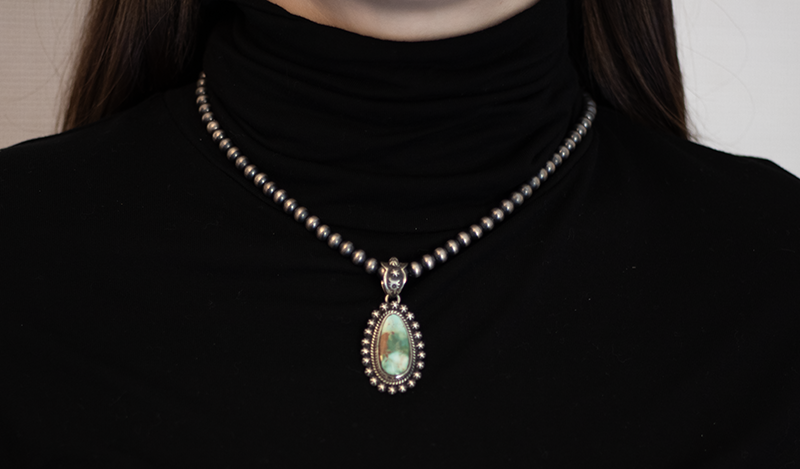 Happy Piasso Royston Oval Pendant