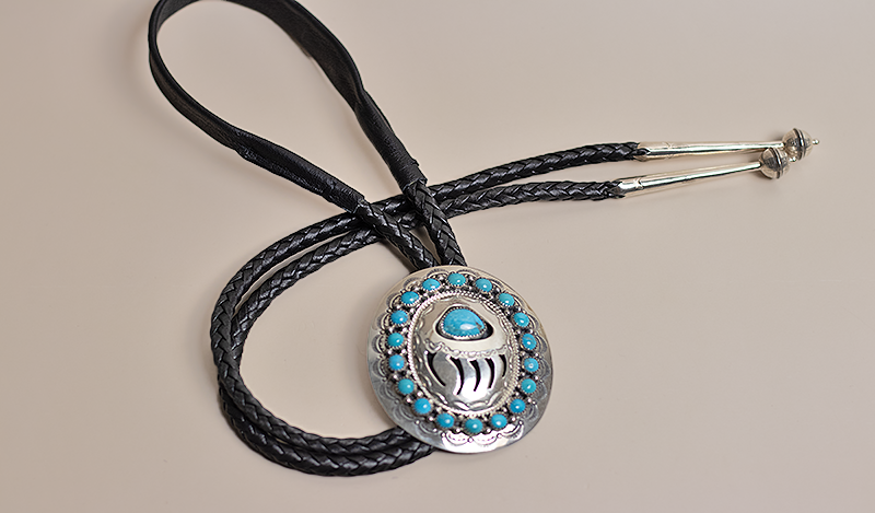 Bear Claw Bolo Tie