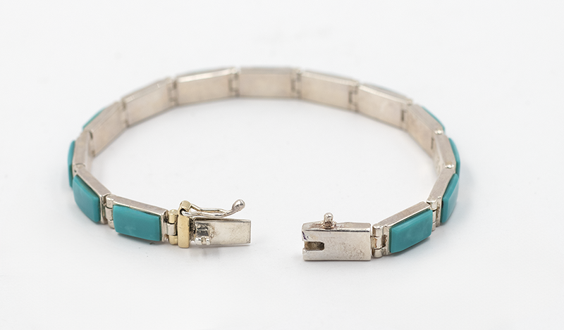 13 Link Turquoise Bracelet