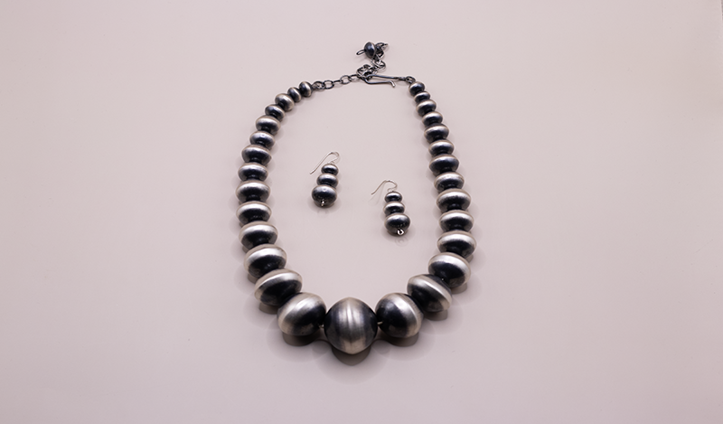 Graduated Navajo Bead Set