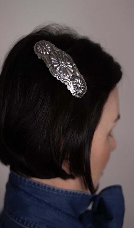 Scalloped Concho Barrette