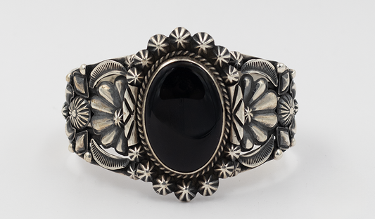 Onyx Wonderwoman Cuff
