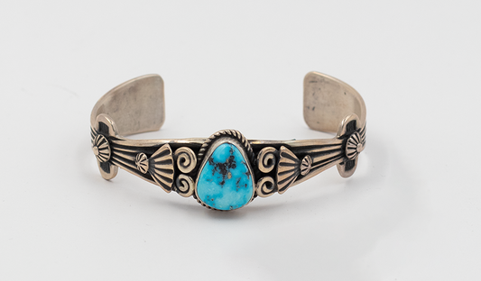Single Triangle Stone Palomino Cuff