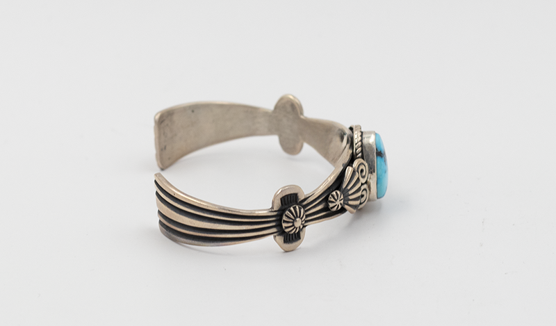Single Triangle Stone Palomino Cuff