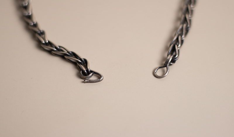 Silver V chain