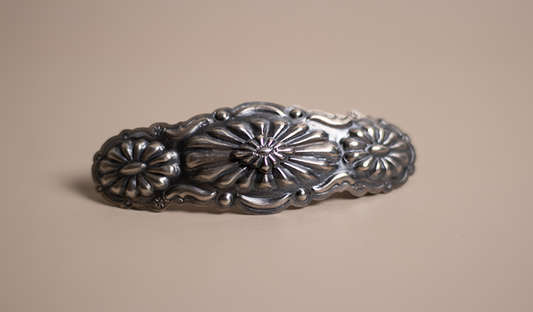 Scalloped Concho Barrette