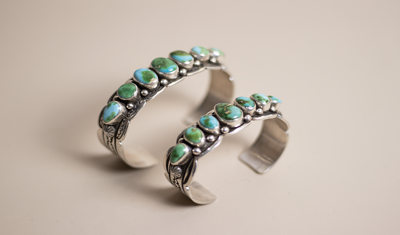 7 Stone Oval Sonoran Gold Cuff