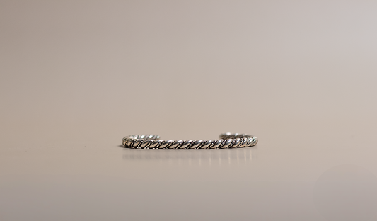 Double Twistwire Cuff