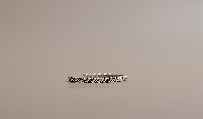 Double Twistwire Cuff