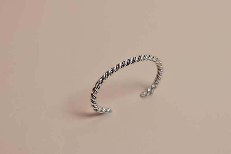 Smooth & Braided Twistwire Cuff