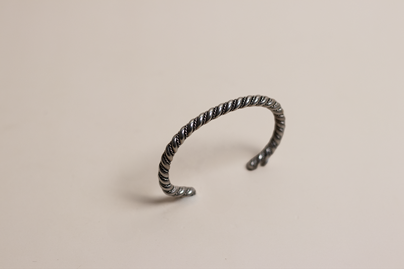Double Twistwire Cuff