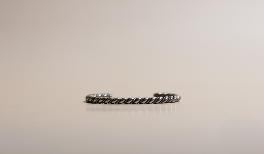 Double Twistwire Cuff
