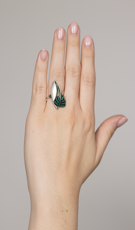 Vintage Leaf Design Zuni Ring