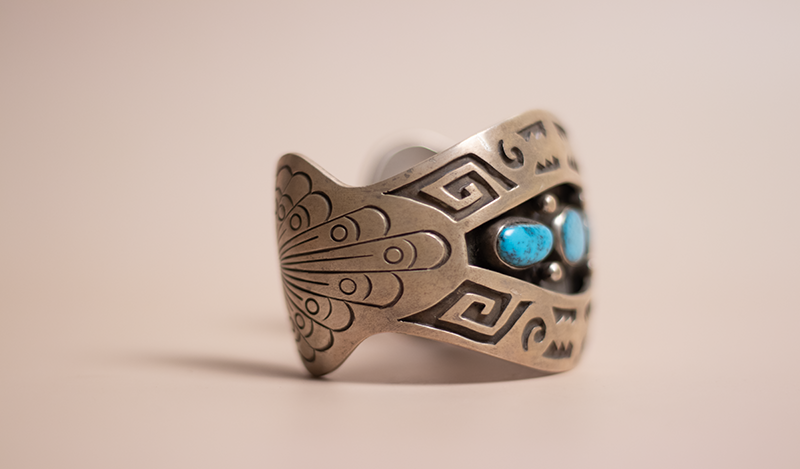 Vintage 1970's 3 Stone Overlay Cuff