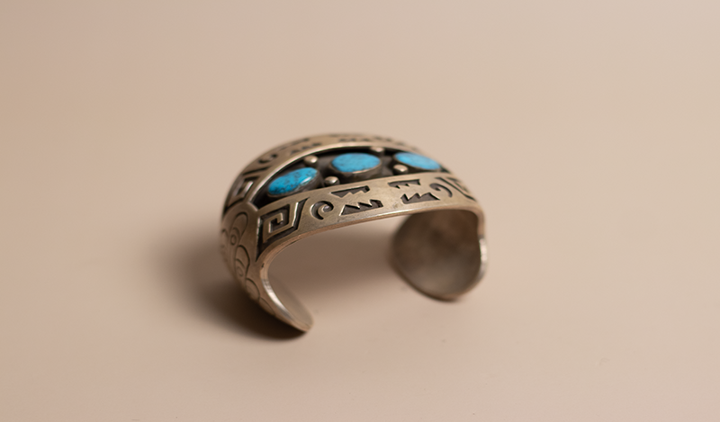 Vintage 1970's 3 Stone Overlay Cuff