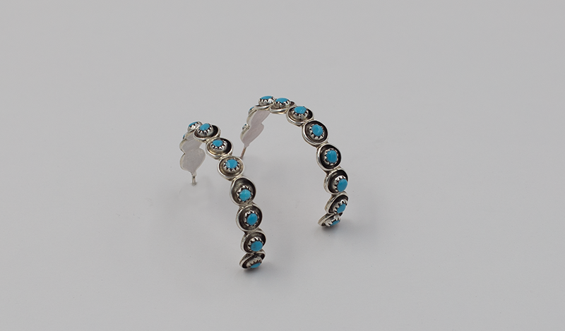 Scalloped Zuni Hoops