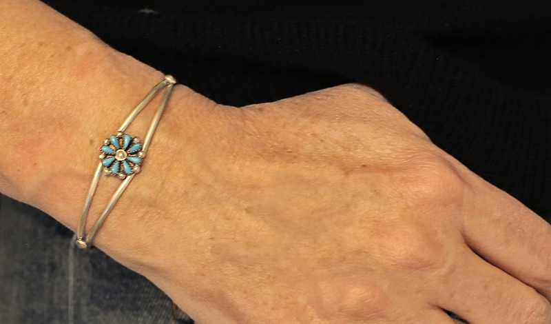 Simple Vintage Zuni Flower Cuff