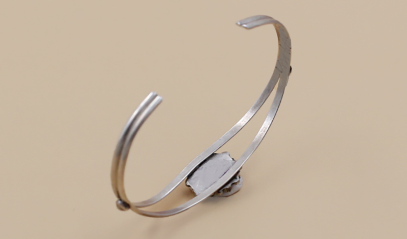 Simple Vintage Zuni Flower Cuff